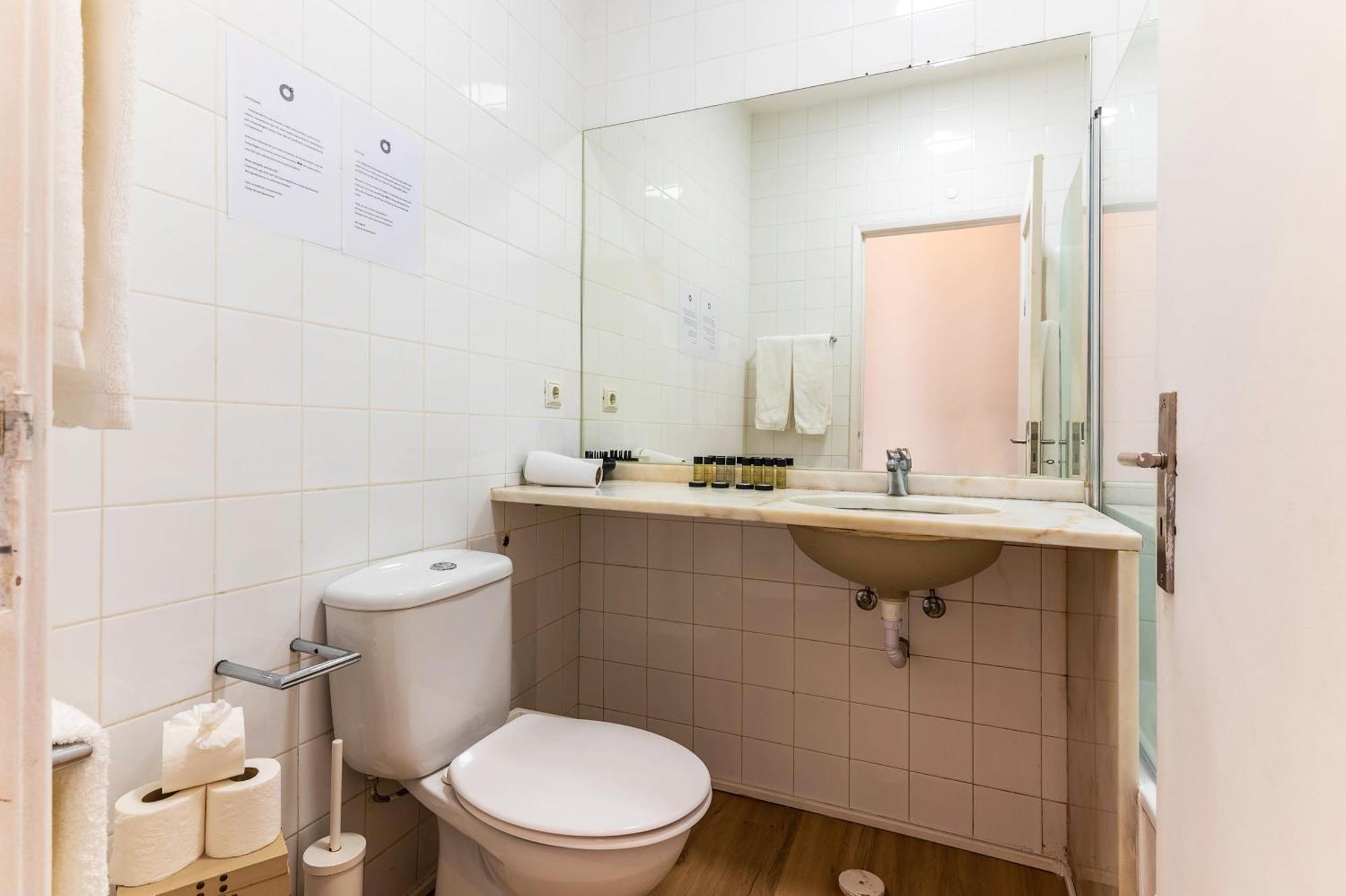 ポルタス ド テアトロ アパートメント リスボン 部屋 写真